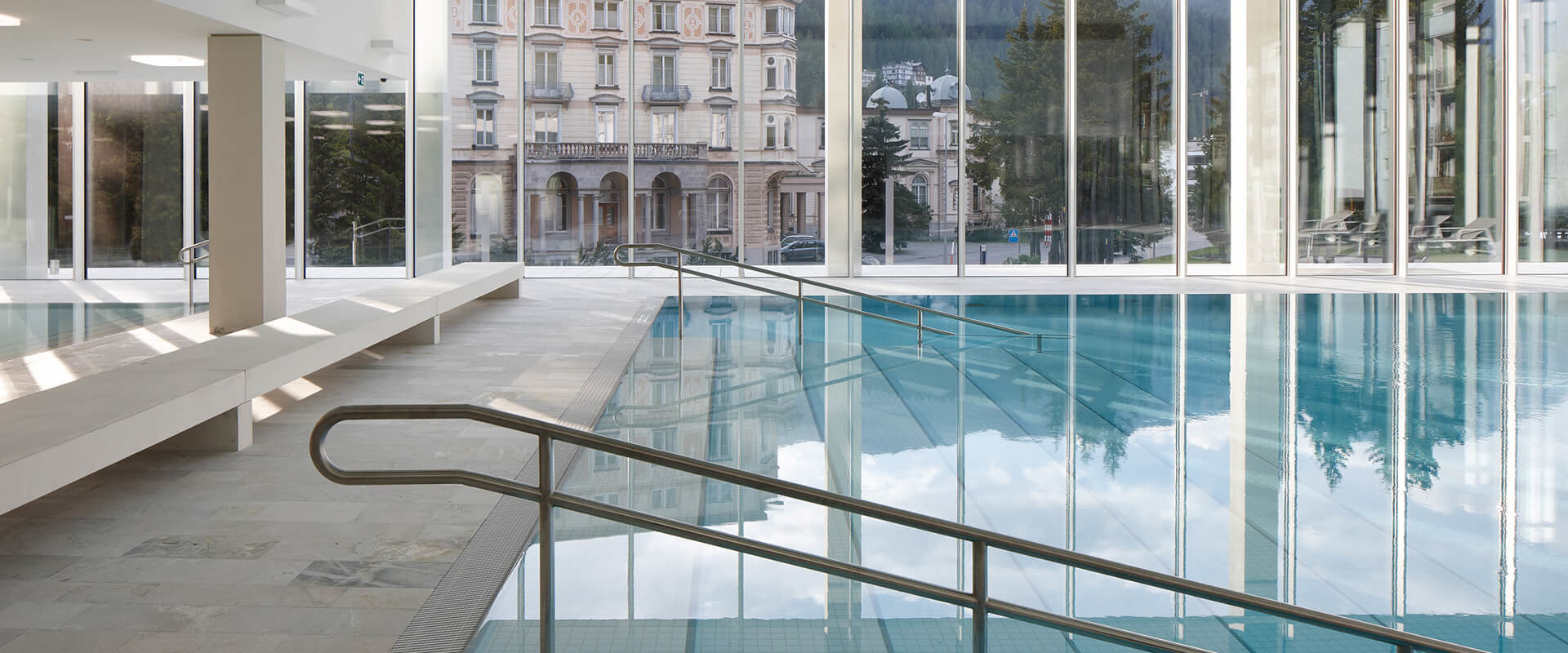 OVAVERVA Hallenbad St Moritz