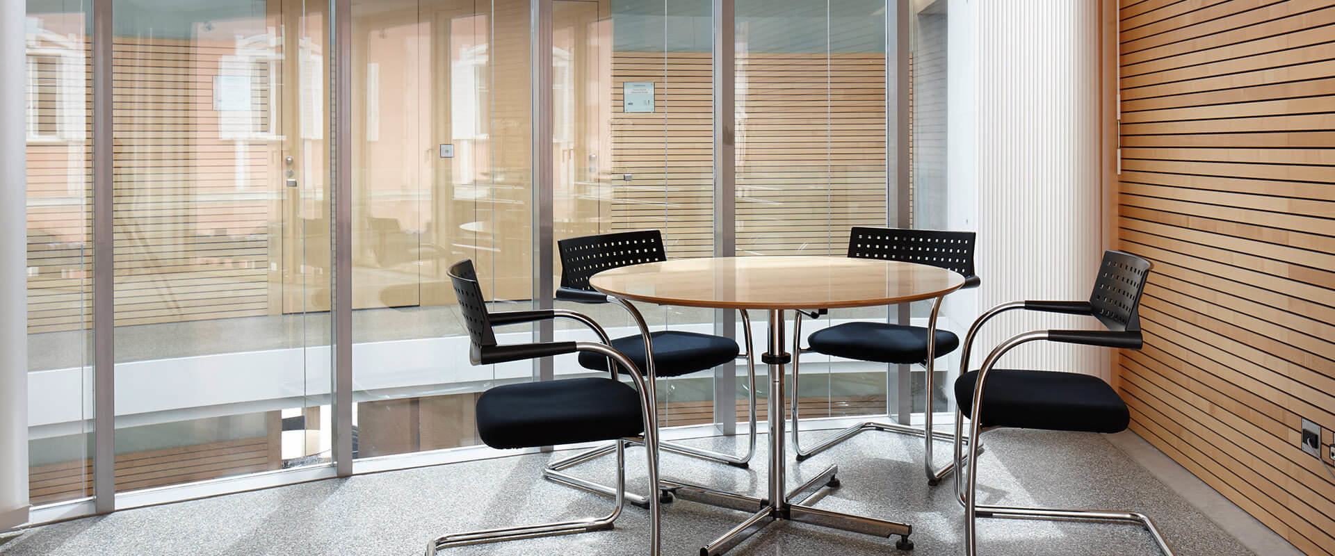 Kantonalbank Graubuenden GKB Filale Arosa