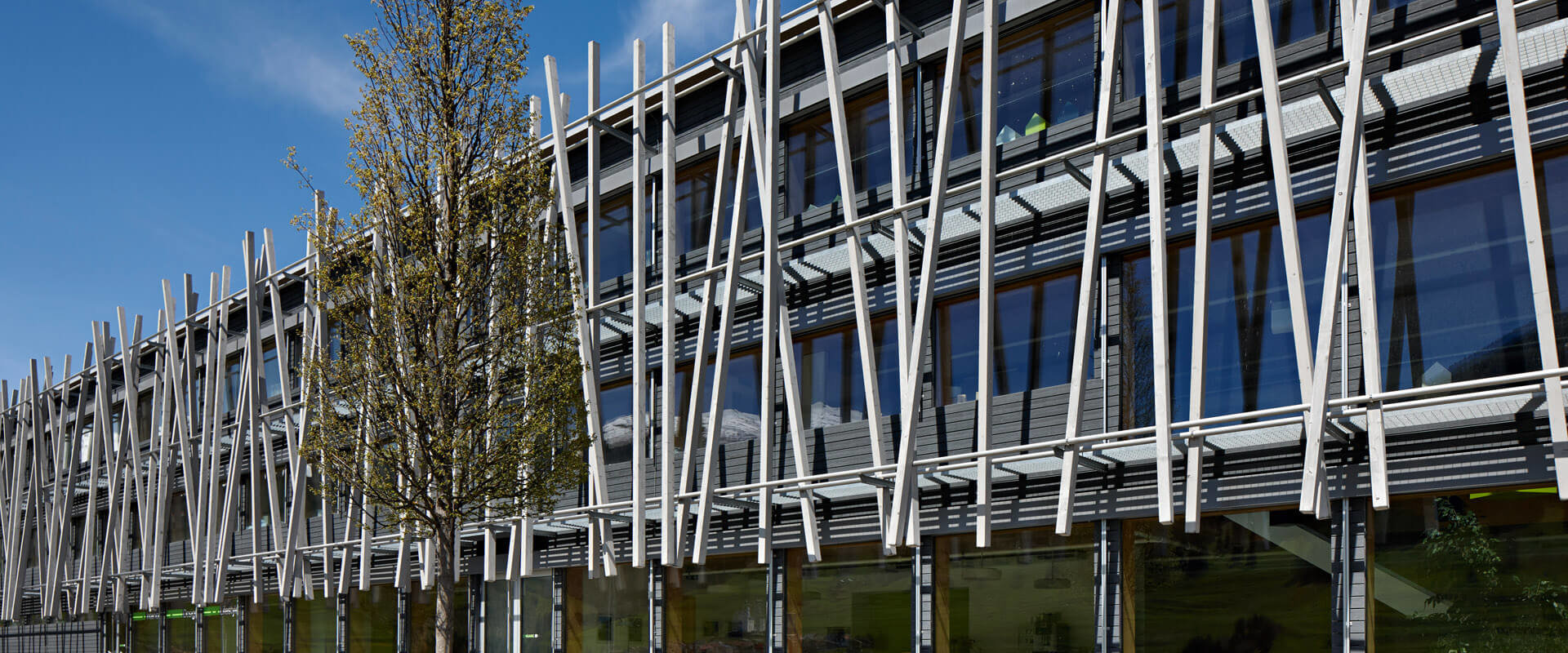 Gewerbegebaeude Uffer Savognin