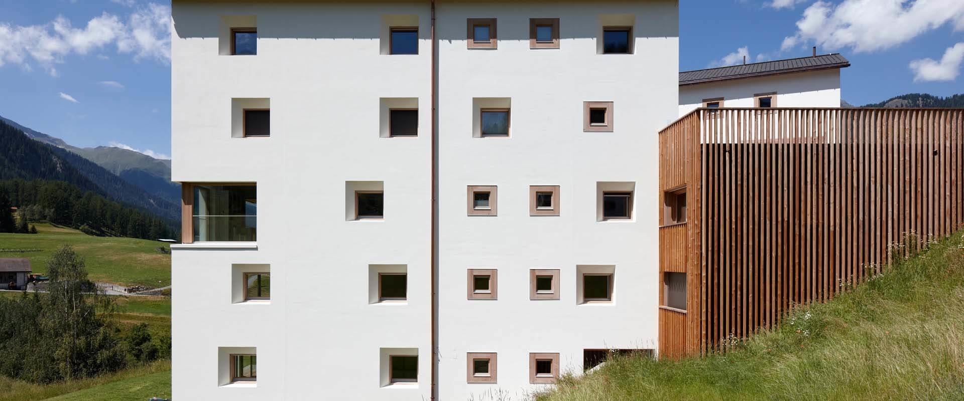 Ueberbauung Curtin Tarasp