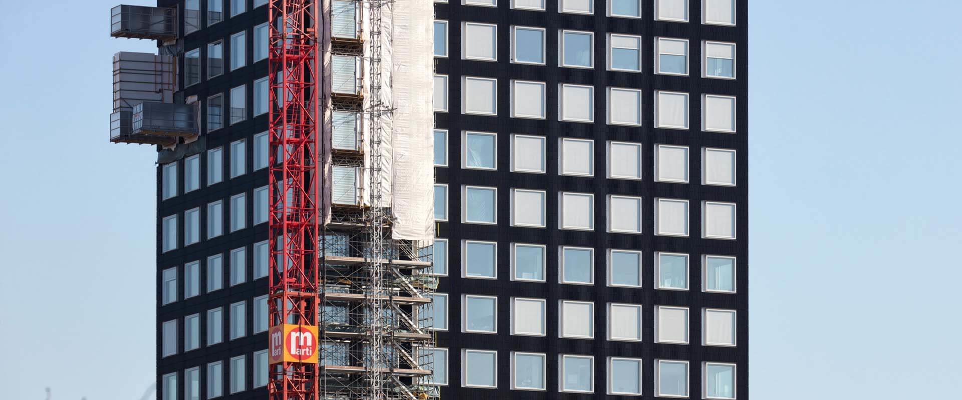 Loewenbraeu Black Tower Zuerich