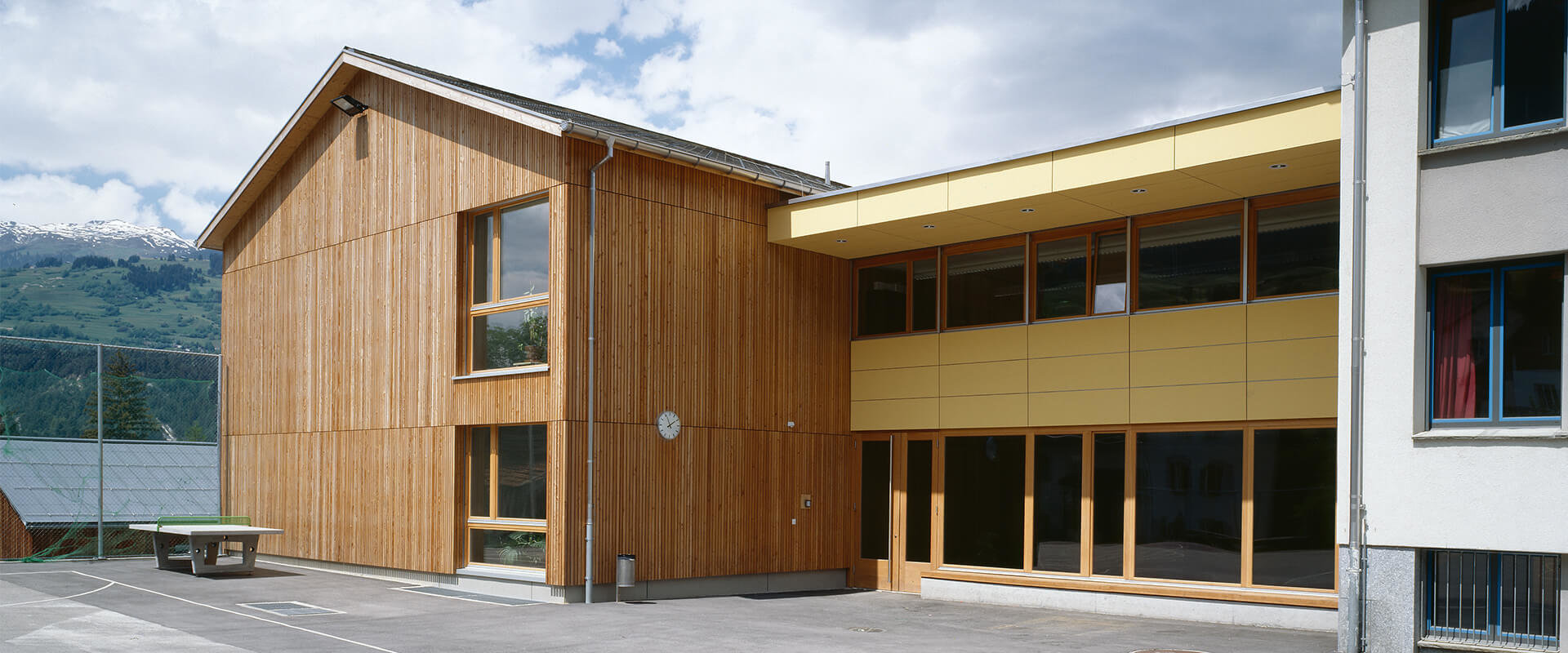 d 1920x1280 0668 schulhaus valendas