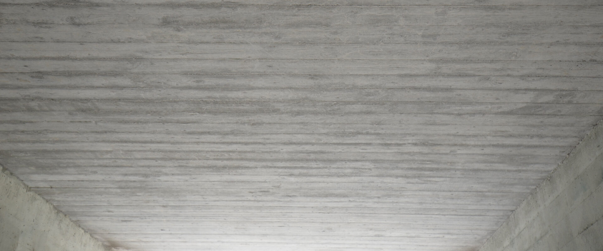 r3 1920x800