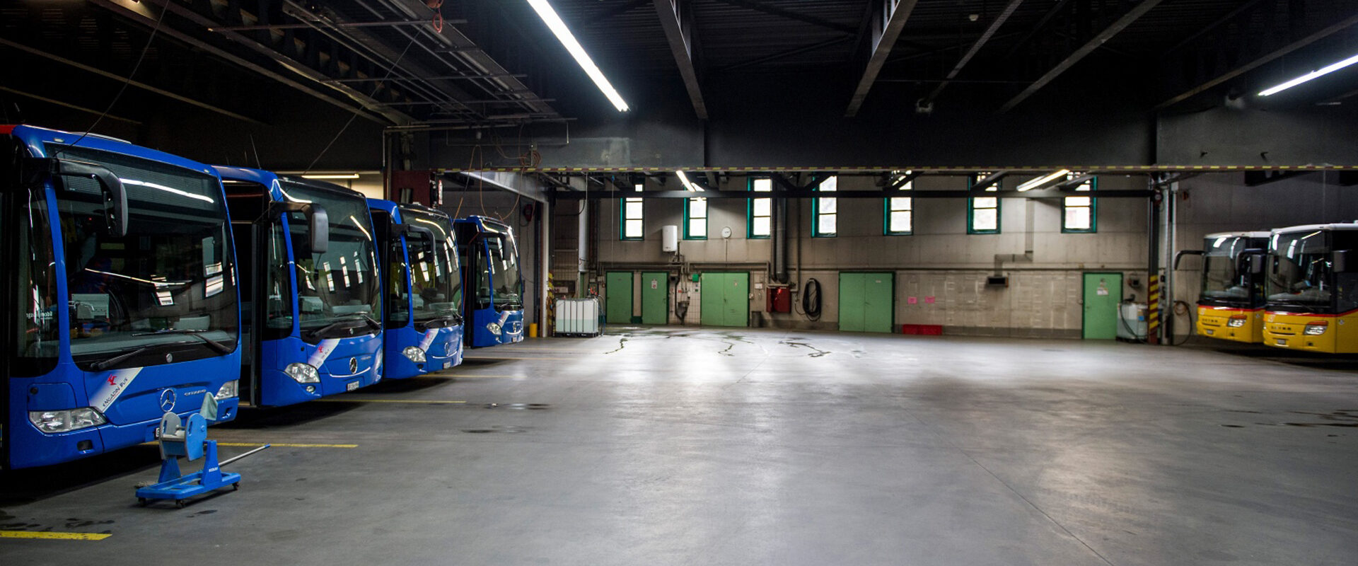 er2 1920x800