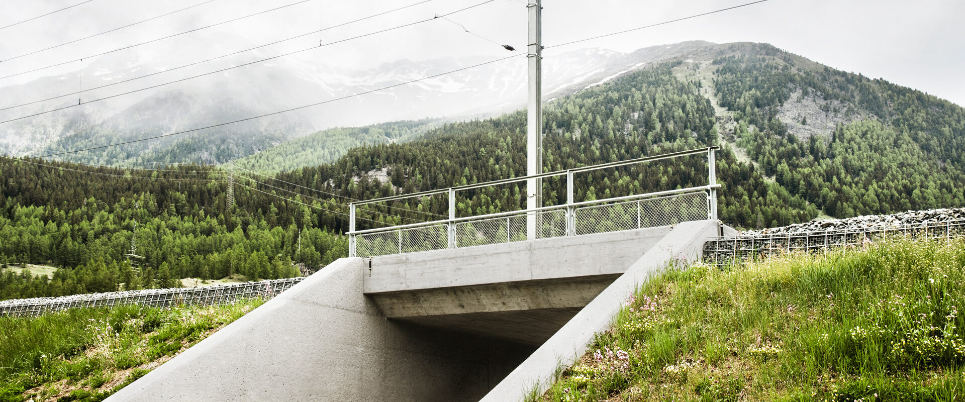 h Slider1 1920x800