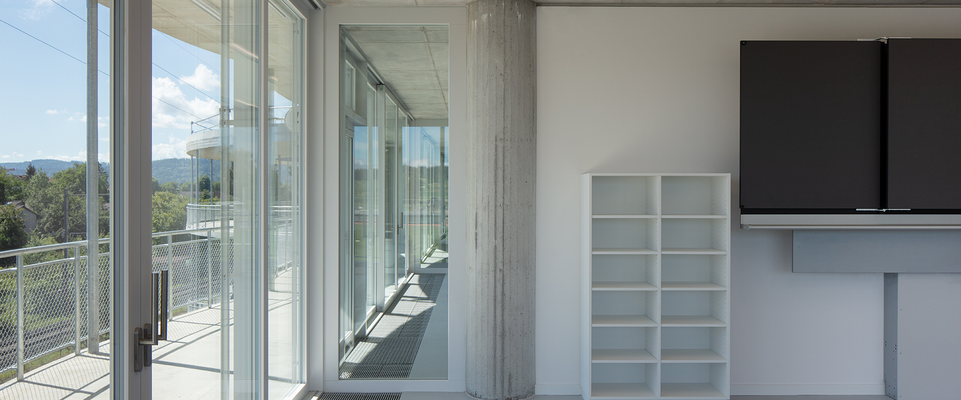 rüti Schulhaus-referenzbild2-1920×800