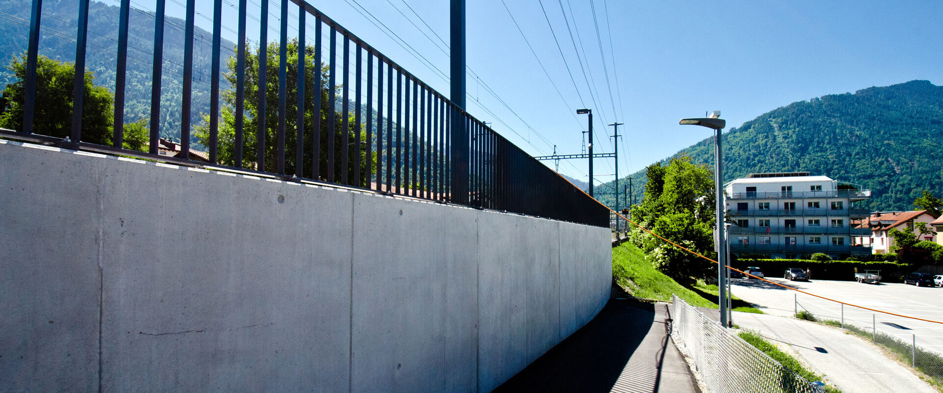 er2 1920x800