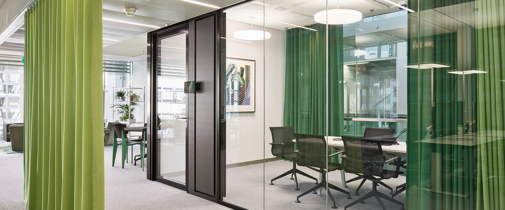 t-nobs-platz-zürich-referenzbild4-1920×800